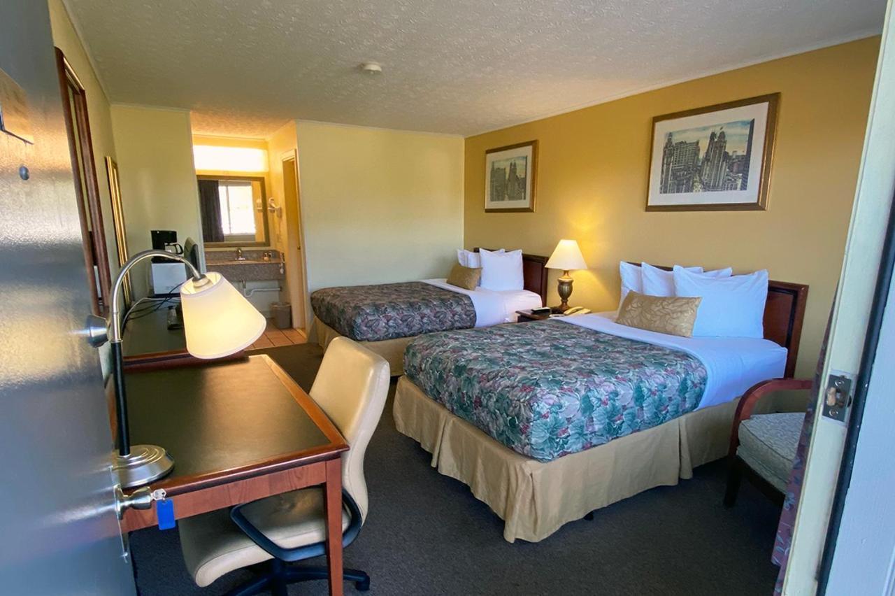 Lake Logan Inn Hotel Logan